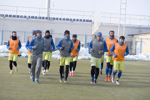 تغییر زمان بازی تیمهای فوتبال نفت آبادان و گسترش فولاد تبریز تغییر زمان بازی تیمهای فوتبال نفت آبادان و گسترش فولاد تبریز