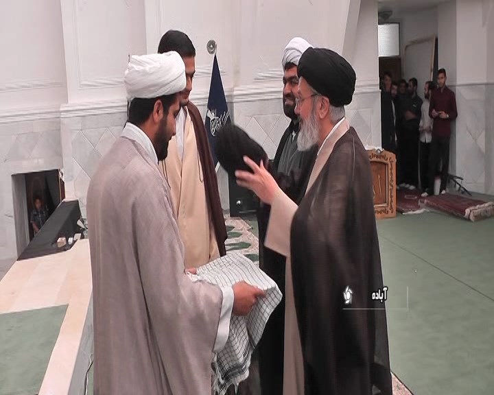 مراسم عمامه گذاری طلاب درآباده