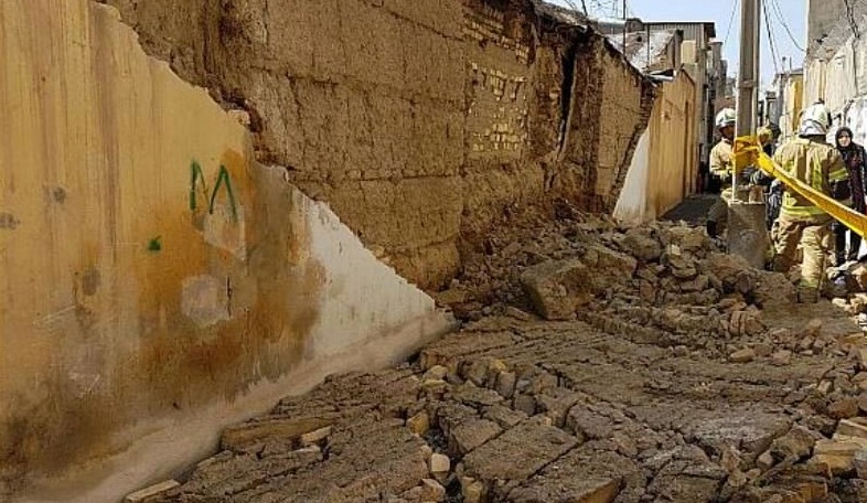 سقوط دیوار جان شهروند آملی را گرفت