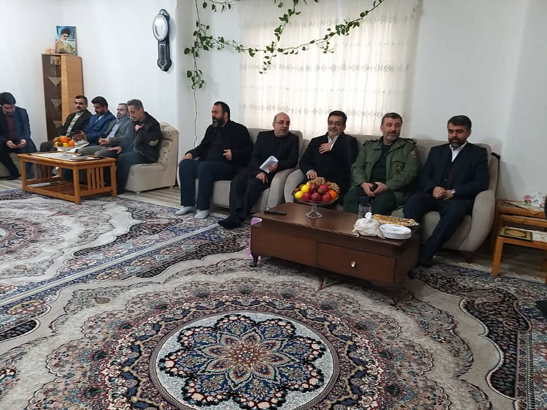 به مناسبت دهه فجر