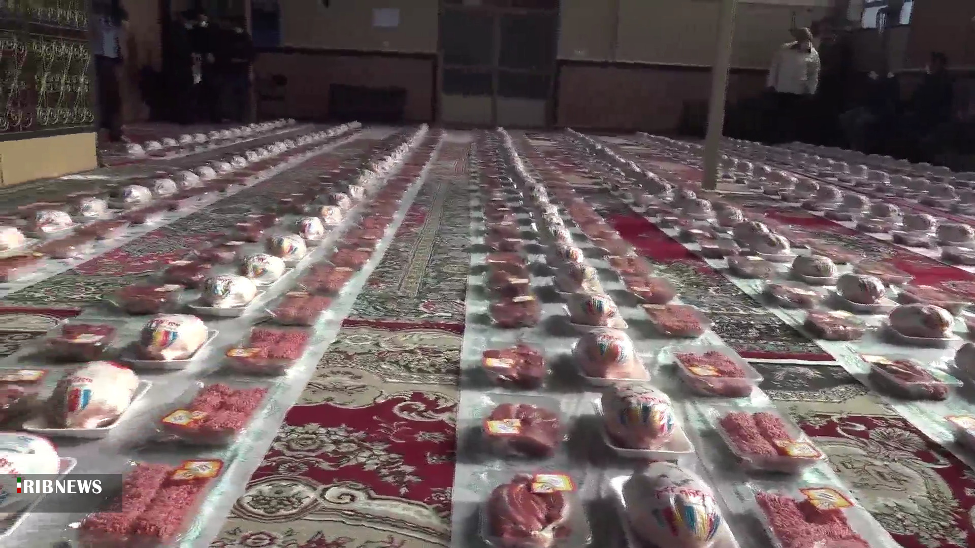 تهیه ۱۰ هزار بسته معیشتی به همت اداره اوقاف آذربایجان شرقی تهیه ۱۰ هزار بسته معیشتی به همت اداره اوقاف آذربایجان شرقی