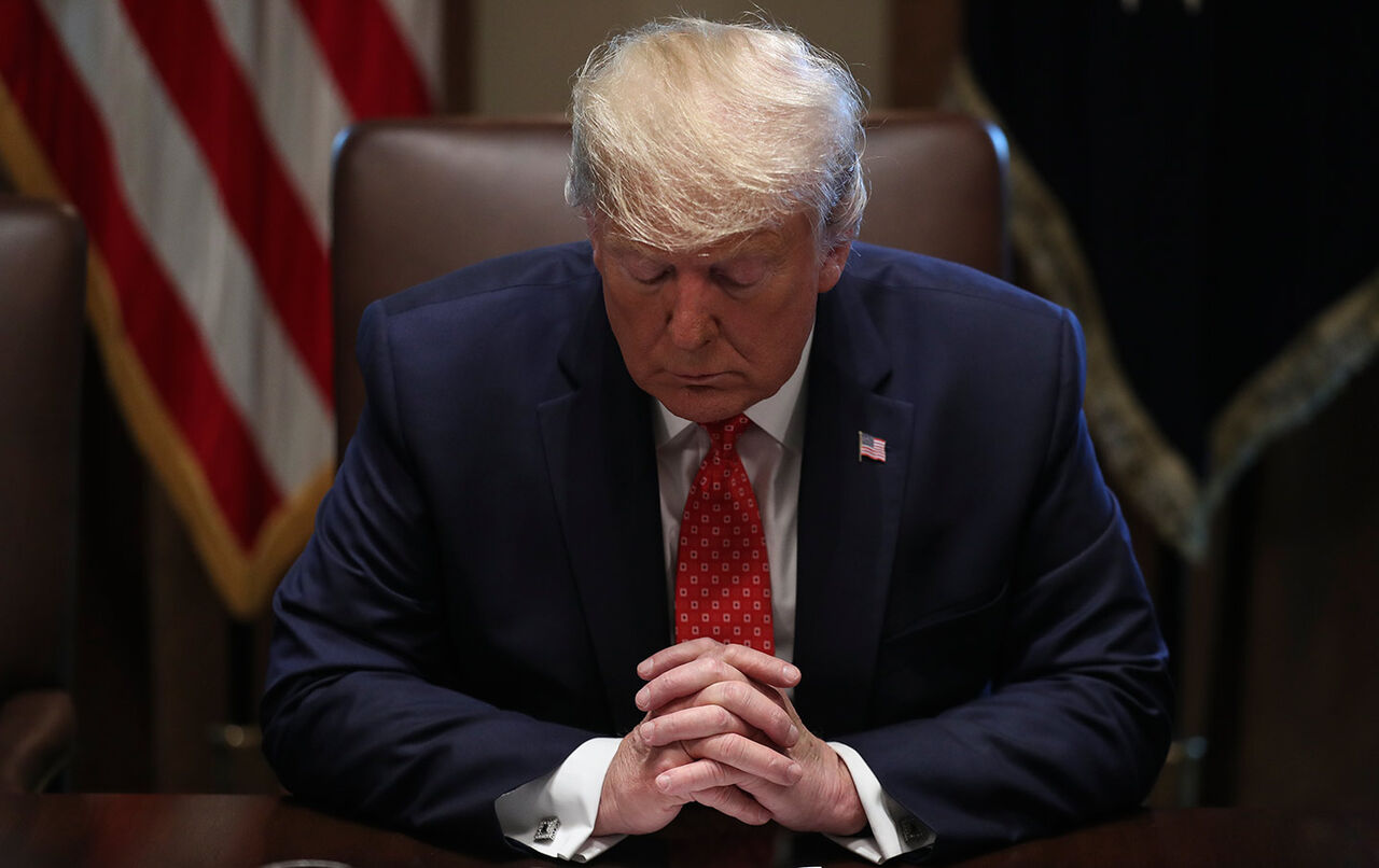 ویروسی که رؤیا&zwnj;های ترامپ را بر باد داد