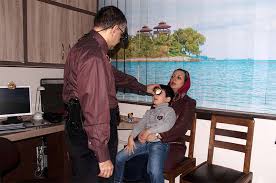 گریه های علی کوچولو امان همه را بریده بود.