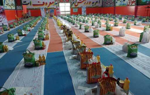 کمک خیران به آسیب دیدگان بحران کرونا در بستان کمک خیران به آسیب دیدگان بحران کرونا در بستان