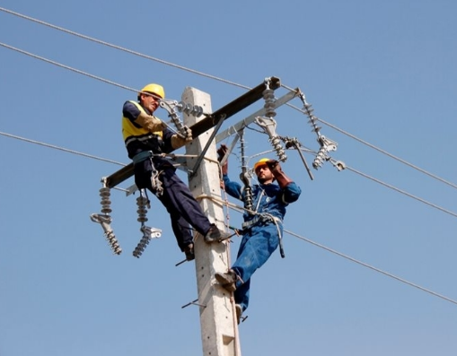 آمادگی نوروزی ۲۰ هزار نیروی صنعت برق برای خدمترسانی به مردم آمادگی نوروزی ۲۰ هزار نیروی صنعت برق برای خدمترسانی به مردم