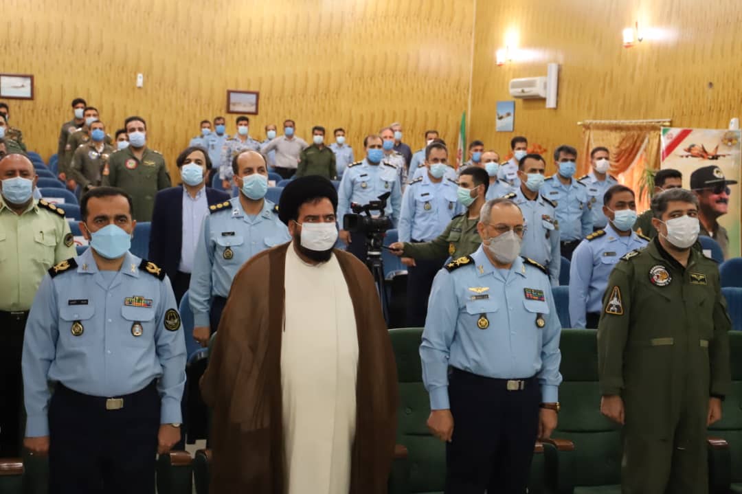 معرفی فرمانده جدید پایگاه چهارم شکاری دزفول معرفی فرمانده جدید پایگاه چهارم شکاری دزفول