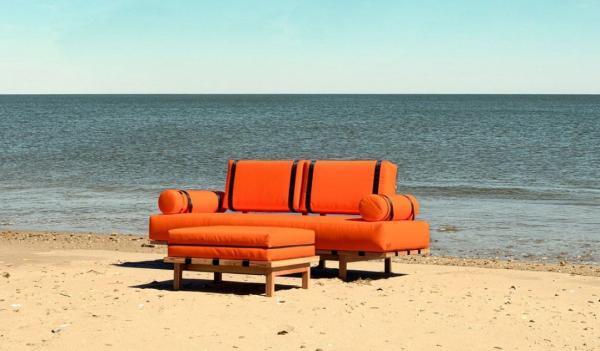 کاناپه، کاناپۀ عجیب پارودار برای مواقع اضطراری