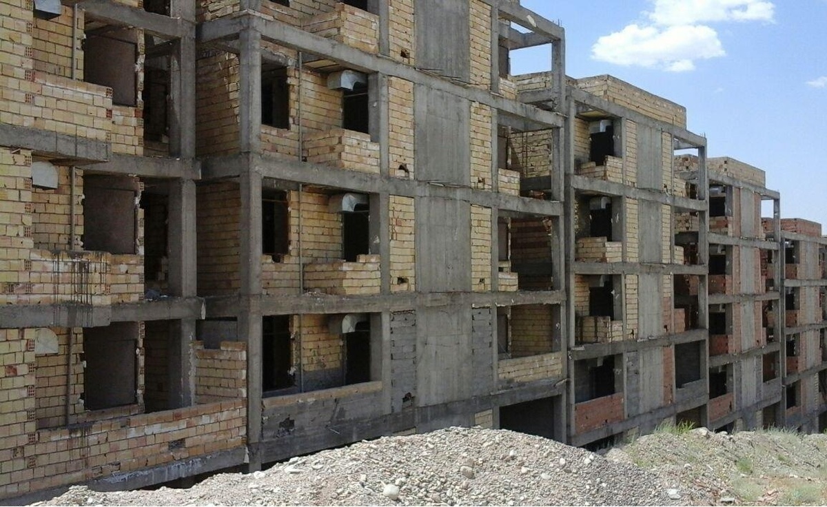 گلایه شهروندان تبریزی و ساوهای از کندی شدید در احداث مسکن اقدام ملی گلایه شهروندان تبریزی و ساوهای از کندی شدید در احداث مسکن اقدام ملی