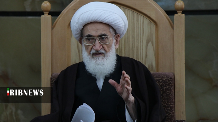 هرگونه فتنه گری خیانت به نظام و انقلاب است هرگونه فتنه گری خیانت به نظام و انقلاب است