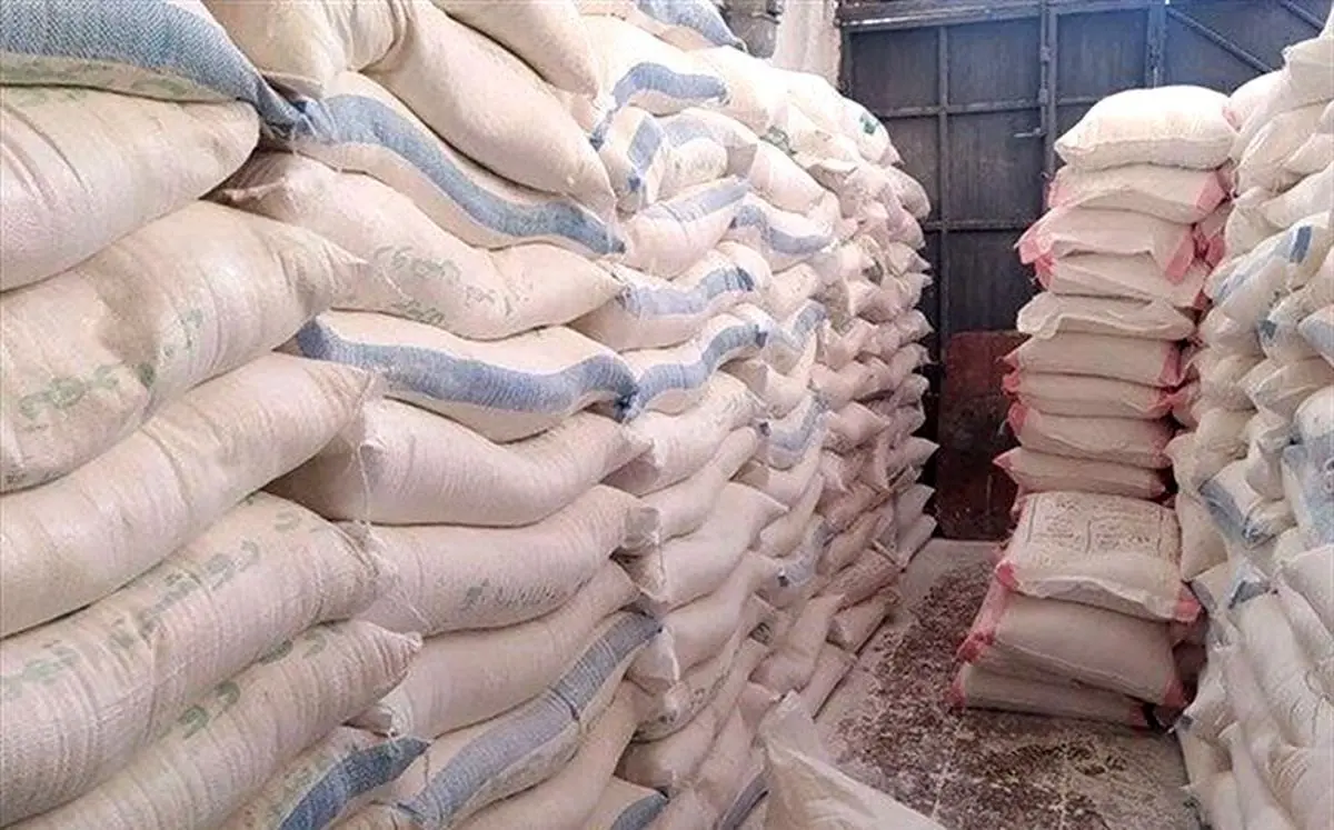 کشف ۲ تن و ۴۰۰ کیلوگرم آرد قاچاق در شادگان