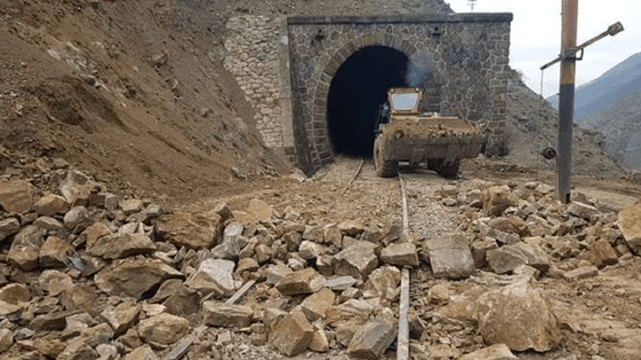 بازگشایی محور ریلی میانه _ هشترود