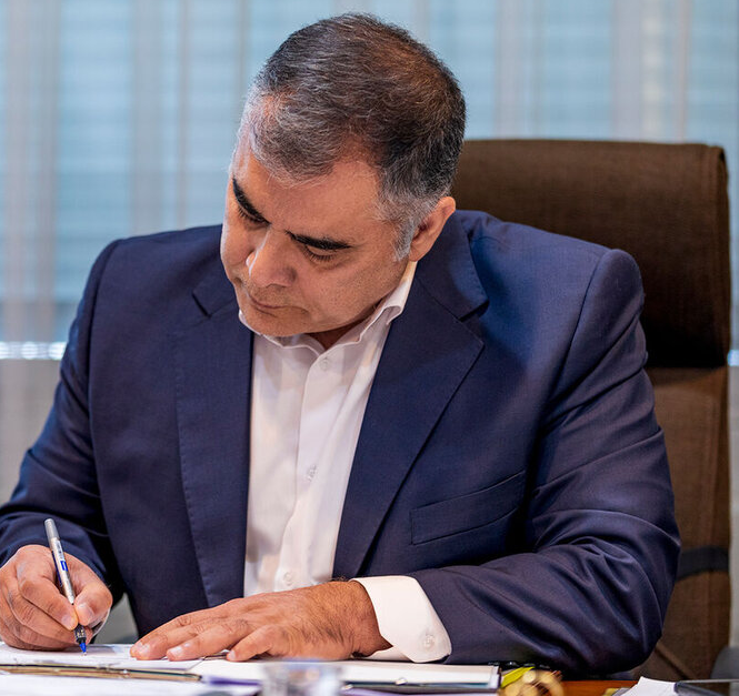 نقش‌آفرینی صنعت نفت در خنثی کردن فشار دشمنان