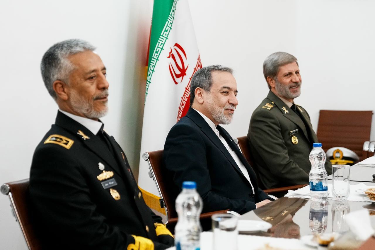 ورود قدرتمند به دیپلماسی به پشتوانه نیروهای مسلح ورود قدرتمند به دیپلماسی به پشتوانه نیروهای مسلح