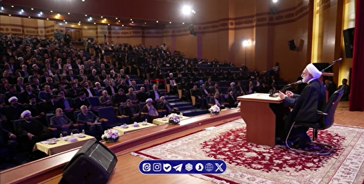 شدت و خشم با دشمنان، شفقت و رحمت با دوستان