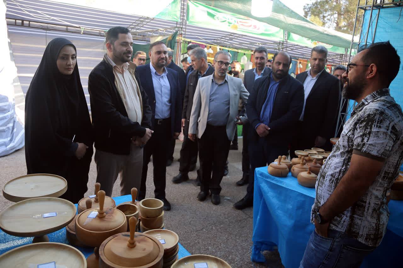 حضور ۲۰۰ کارآفرین در نمایشگاه روستا آبادِ شیراز