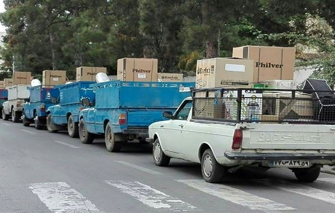 اهدا جهیزیه به زوج‌های بسیجی در میناب