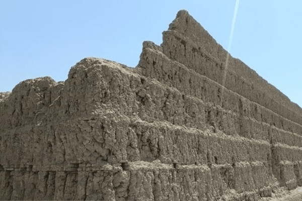 تخریب یخچال تاریخی محدوده آتشگاه اصفهان تخریب یخچال تاریخی محدوده آتشگاه اصفهان