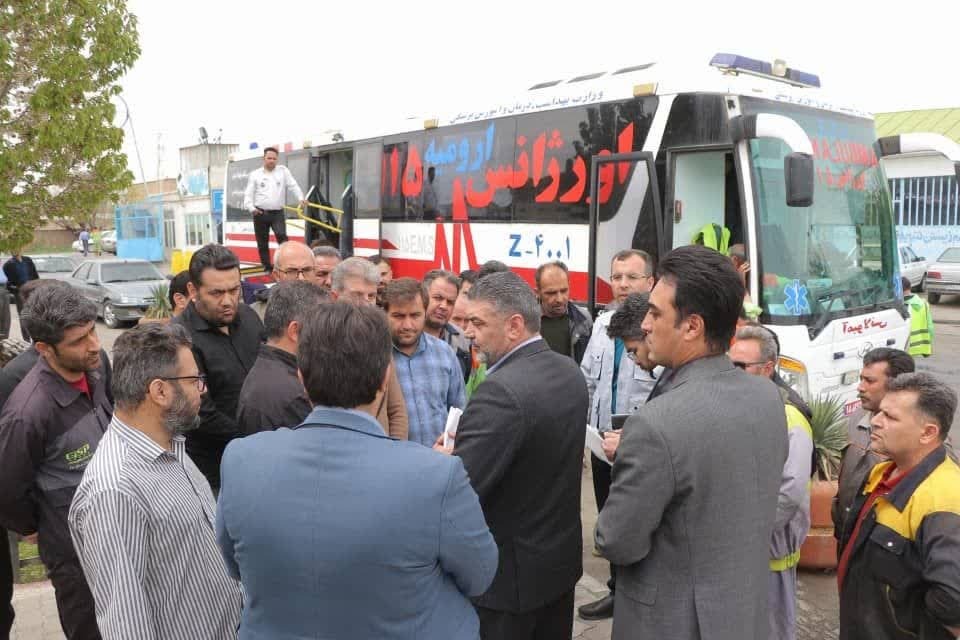 غربالگری سلامت پاکبانان و رانندگان سازمان مدیریت پسماند شهرداری ارومیه هم‌زمان با هفته سلامت