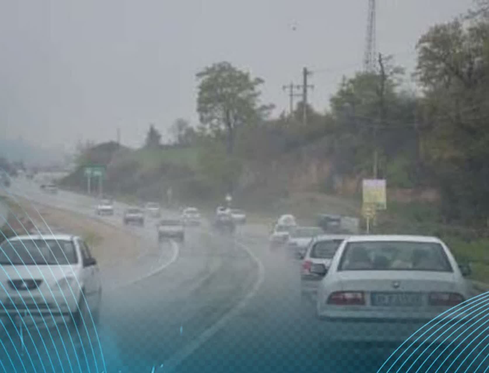 گردنه امین الله تا جنگل گلستان، مه آلود و لغزنده است