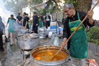 طبخ و توزیع ۷۲ دیگ غذای نذری در بجنورد