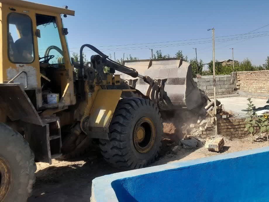 قلع و قمع ۳۱ مورد ساخت و ساز غیر مجاز در نیشابور