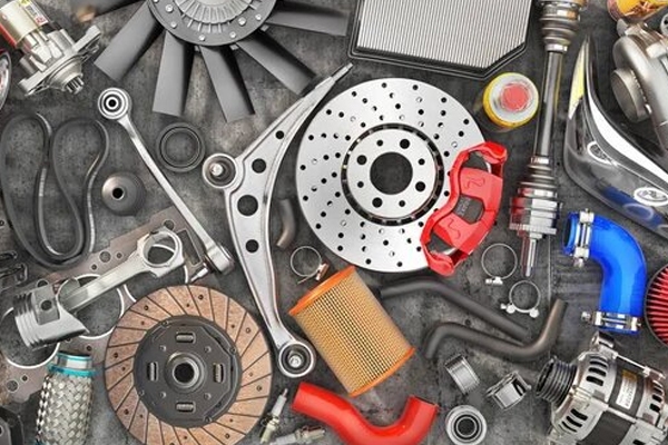 در حوزه لوازم یدکی با بحران تخصیص عرض مواجهیم