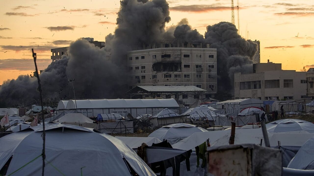 فاجعه بهداشتی در غزه نمایانگر توحش اشغالگران است فاجعه بهداشتی در غزه نمایانگر توحش اشغالگران است