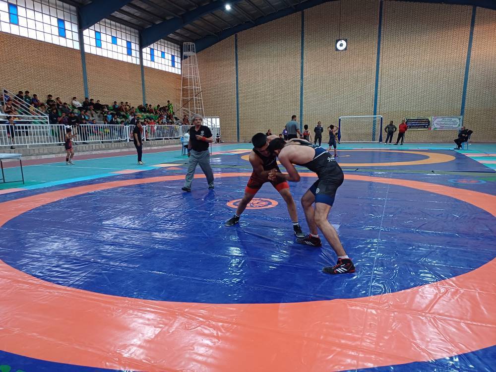 برگزاری مسابقات کشتی در شهرستان زبرخان