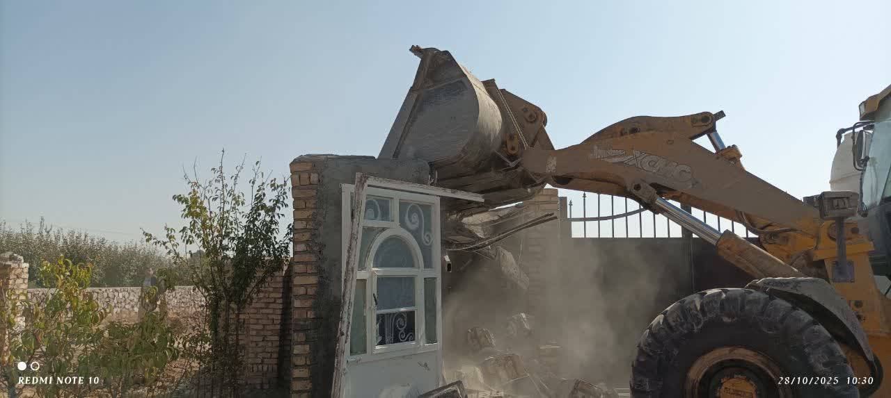 قلع و قمع ۱۸ مورد از ساخت و ساز‌های غیر مجاز در اراضی زراعی و باغی نیشابور