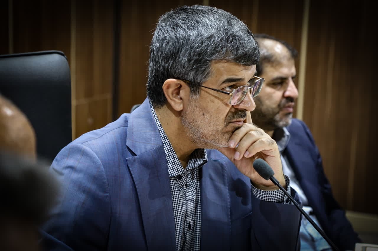 با تخلفات اداری مماشات نخواهیم کرد با تخلفات اداری مماشات نخواهیم کرد