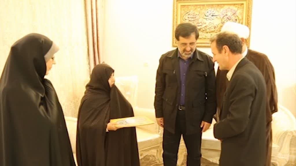 تجلیل از همسران فداکار جانبازان قم تجلیل از همسران فداکار جانبازان قم