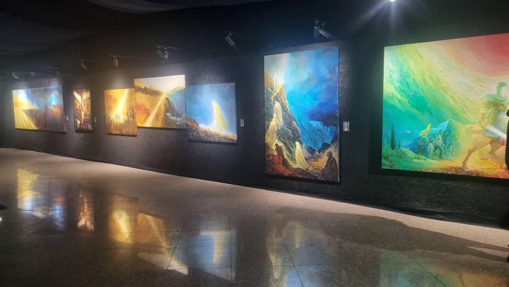 نقل نور به حوزه هنری آمد