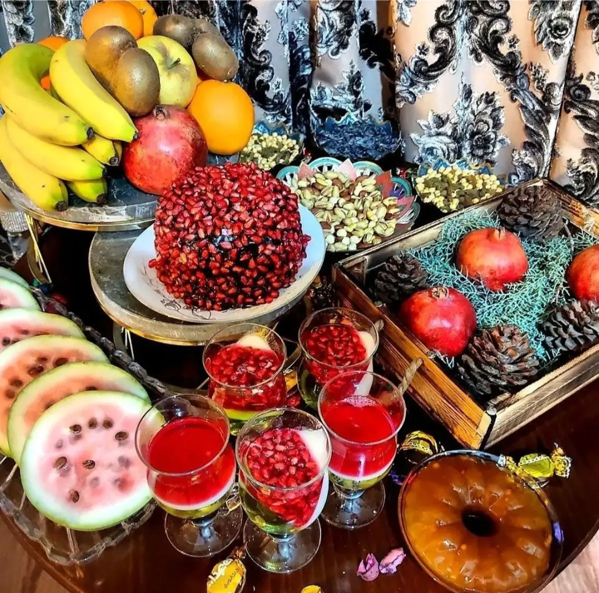 آمادگی کامل میادین تهران برای شب یلدا