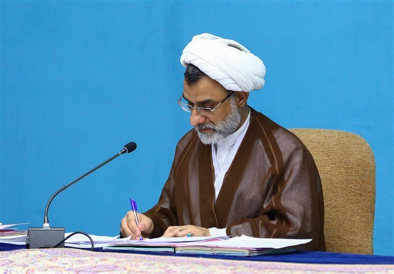 پیام تقدیر دبیر شورای عالی انقلاب فرهنگی از کاروان تیم ملی فوتبال: پیام تقدیر دبیر شورای عالی انقلاب فرهنگی از کاروان تیم ملی فوتبال: