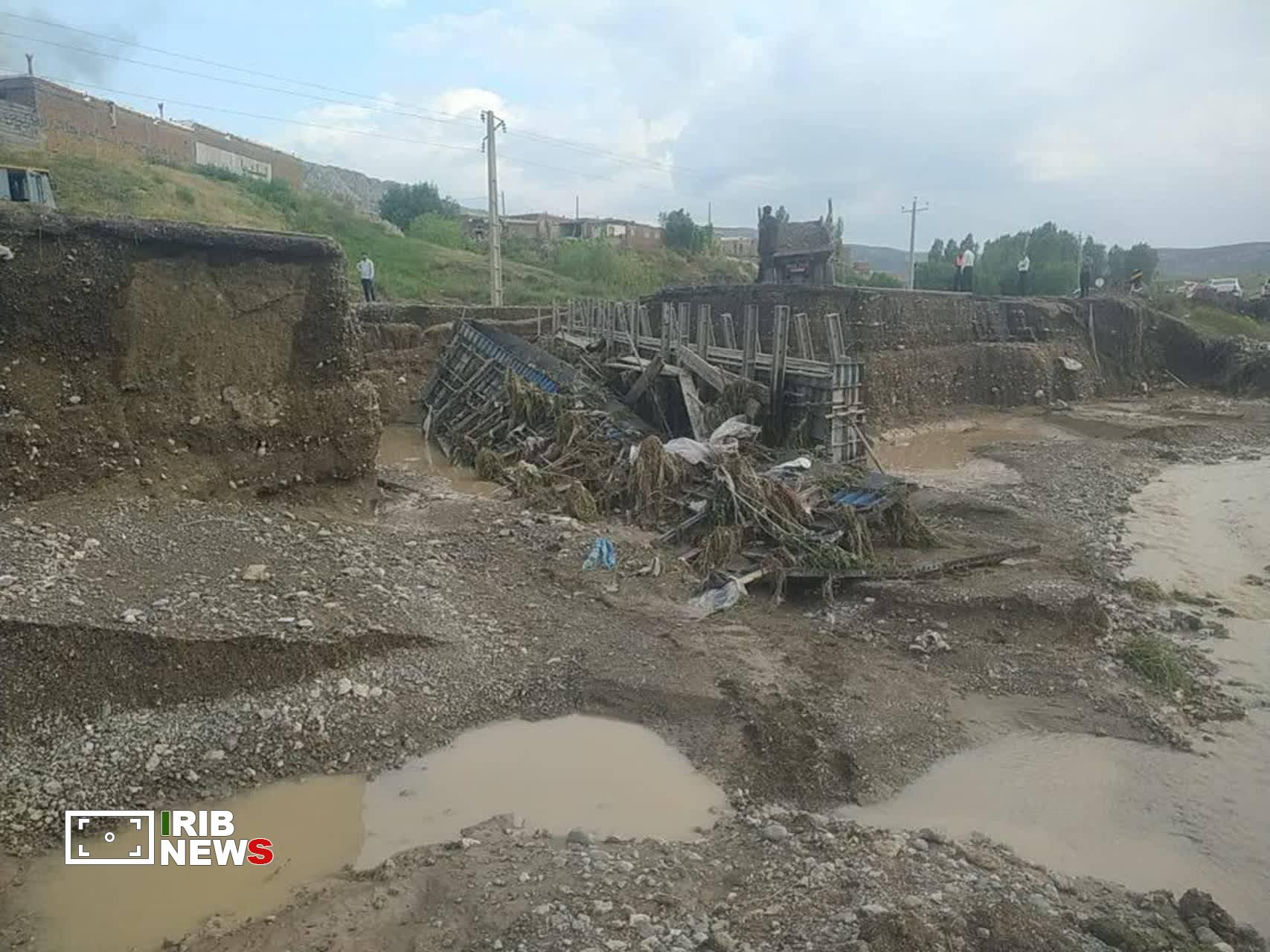 خسارت سیل چالدران به زمینهای کشاورزی ۳۰ روستا خسارت سیل چالدران به زمینهای کشاورزی ۳۰ روستا