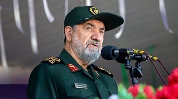 دشمن متجاوز و همدستان آن به شدت تنبیه خواهند شد دشمن متجاوز و همدستان آن به شدت تنبیه خواهند شد