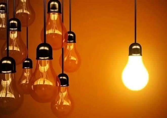 قطعی برق خانگی در مشهد بدون اطلاعرسانی قبلی قطعی برق خانگی در مشهد بدون اطلاعرسانی قبلی