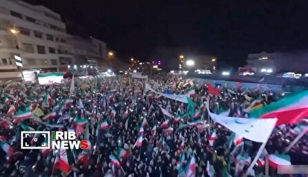 مردم از نشان سه رنگی گفتند که همیشه در اهتزاز است