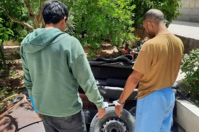 دستگیری دو سارق حرفهای لوازم خودرو دستگیری دو سارق حرفهای لوازم خودرو
