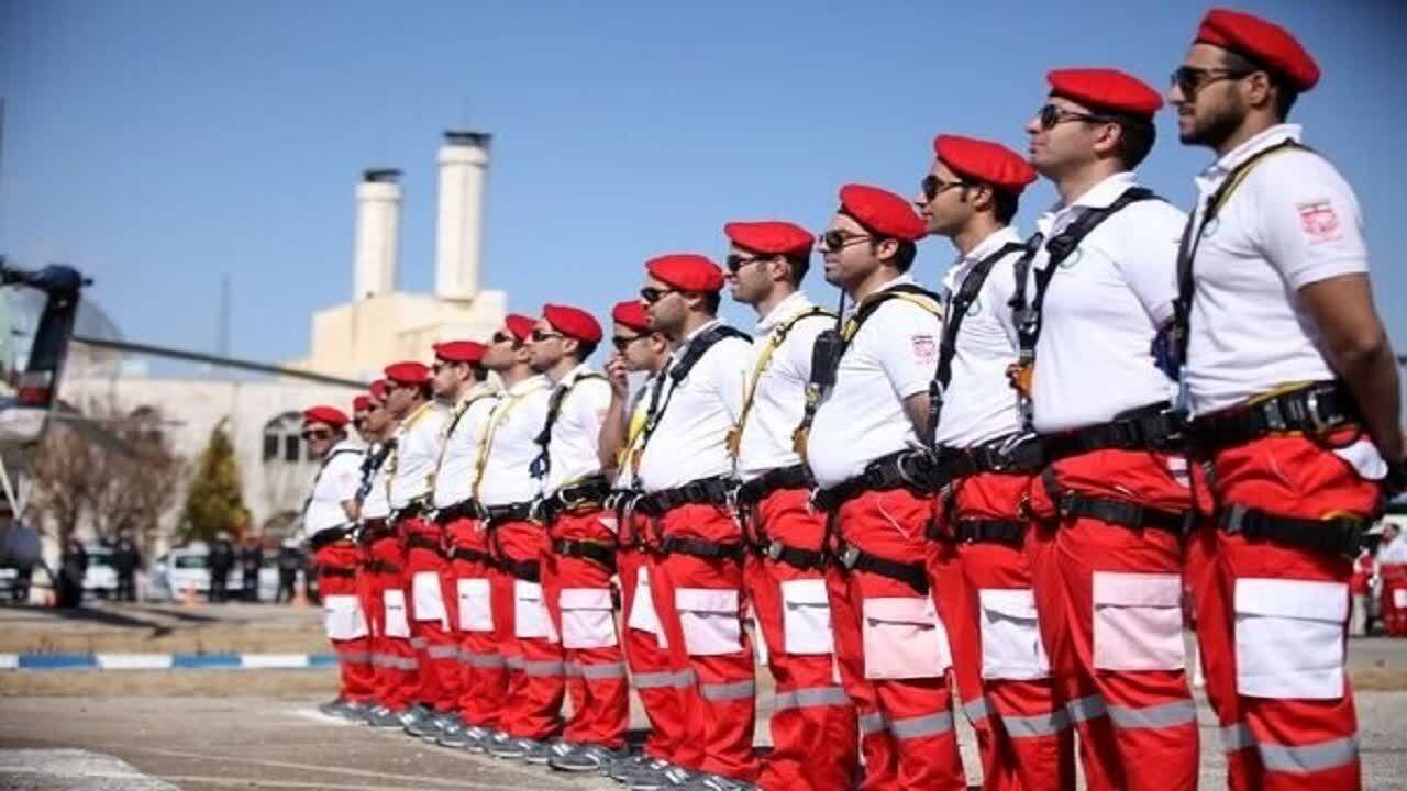 استقرار ۶۰۰ نیروی امدادی هلالاحمر اصفهان در تهران استقرار ۶۰۰ نیروی امدادی هلالاحمر اصفهان در تهران
