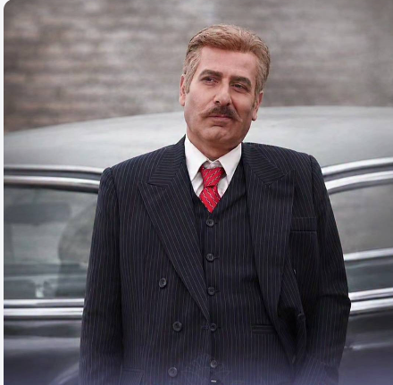 رامین ناصرنصیر در «دیوار دفاعی» رامین ناصرنصیر در «دیوار دفاعی»